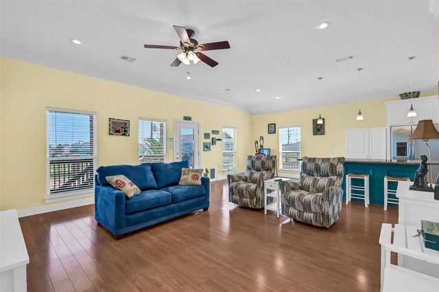 2418 Sand Crab, Port Bolivar, TX 77650