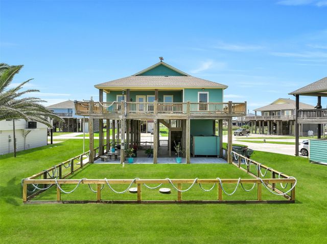 2418 Sand Crab, Port Bolivar, TX 77650