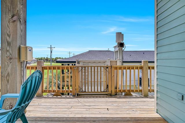 2418 Sand Crab, Port Bolivar, TX 77650
