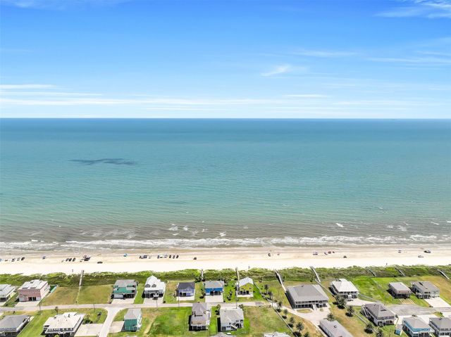 2418 Sand Crab, Port Bolivar, TX 77650