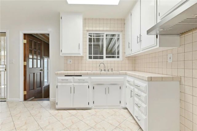 1718 S Mcpherrin, Monterey Park, CA 91754