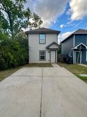 4139 Sam Houston Road, Willis, TX 77378
