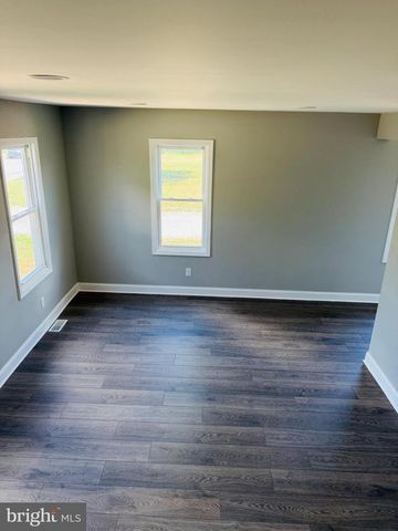 106 PARK AVE, Elmer, NJ 08318