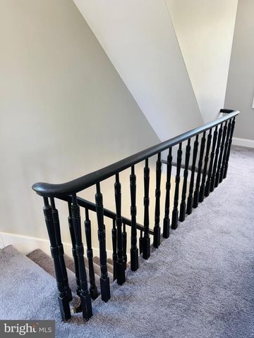 106 PARK AVE, Elmer, NJ 08318