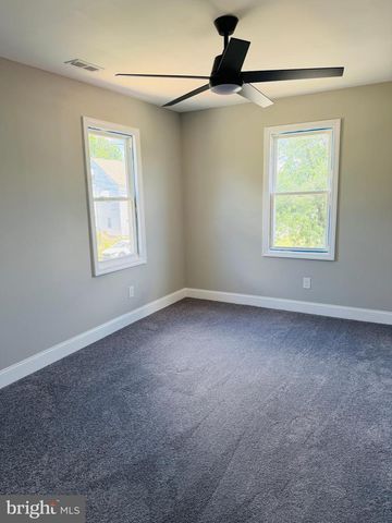 106 PARK AVE, Elmer, NJ 08318