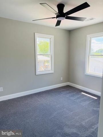 106 PARK AVE, Elmer, NJ 08318