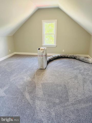 106 PARK AVE, Elmer, NJ 08318
