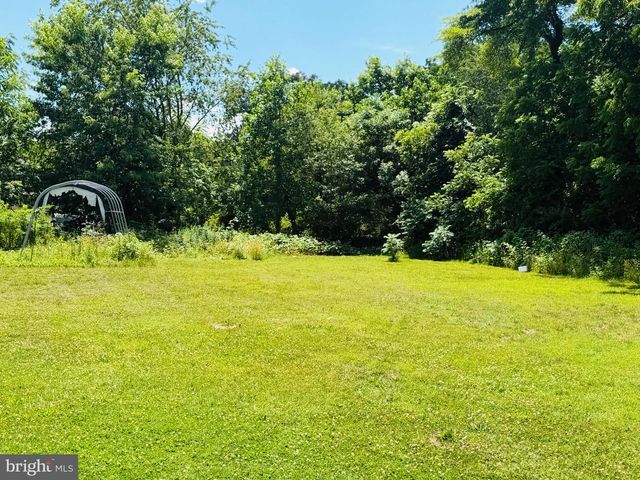 106 PARK AVE, Elmer, NJ 08318