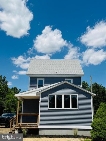 106 PARK AVE, Elmer, NJ 08318