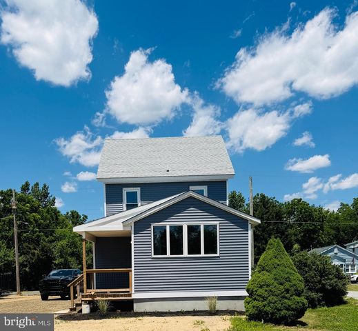 106 PARK AVE, Elmer, NJ 08318