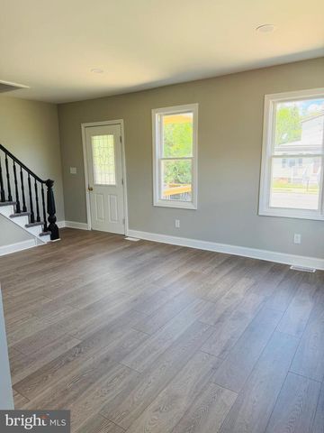 106 PARK AVE, Elmer, NJ 08318
