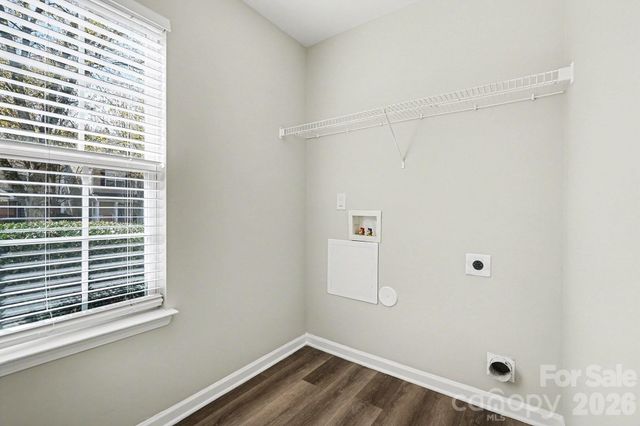 2418 S Cairns Mill Court, Charlotte, NC 28269