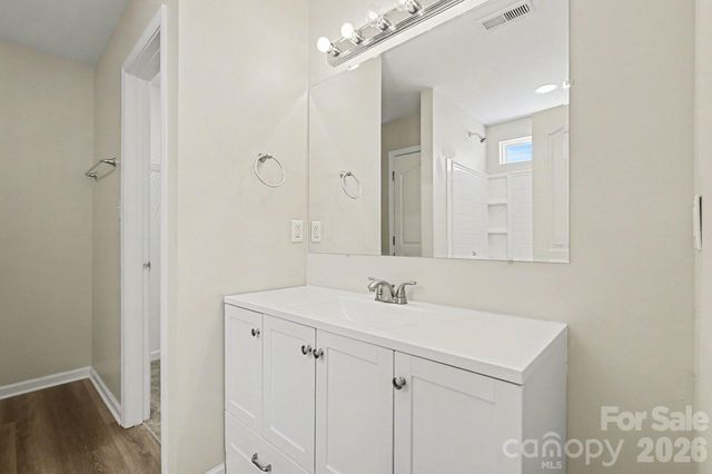 2418 S Cairns Mill Court, Charlotte, NC 28269