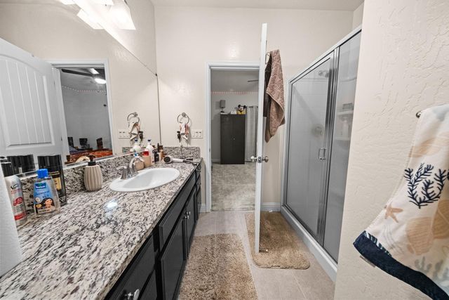 1637 N State Street, Fresno, CA 93722