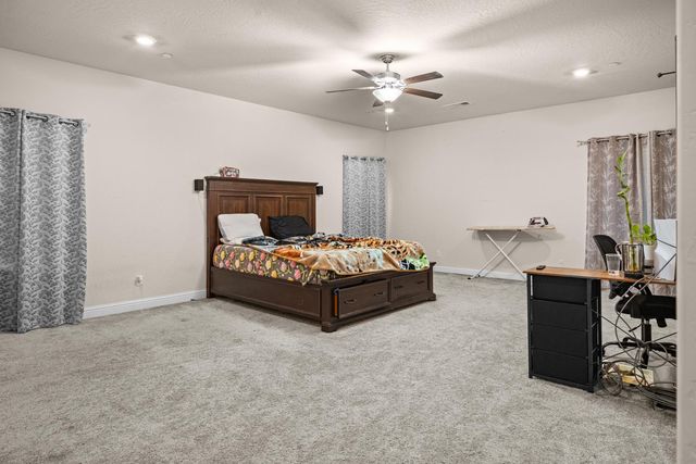1637 N State Street, Fresno, CA 93722