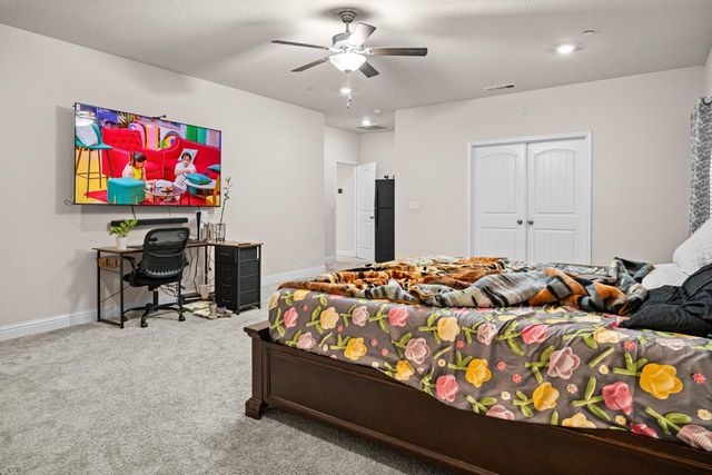 1637 N State Street, Fresno, CA 93722