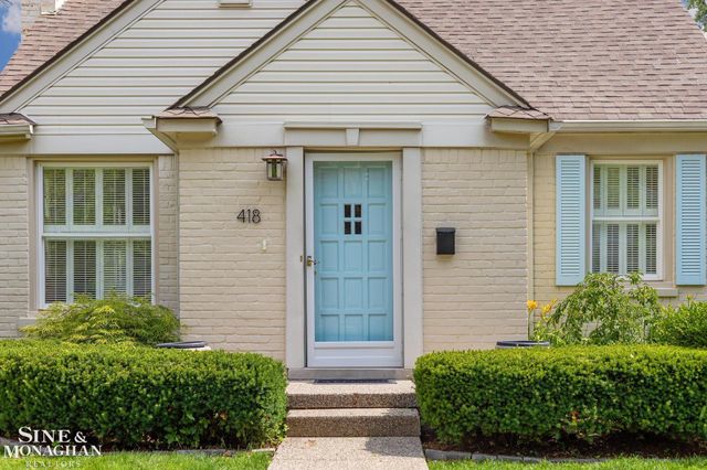 418 Hillcrest Avenue, Grosse Pointe Farms, MI 48236