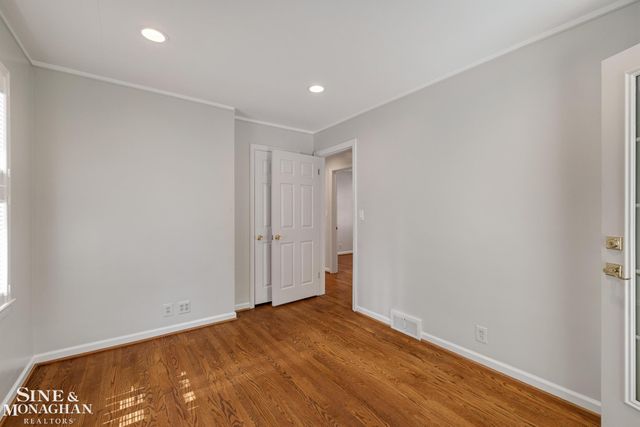 418 Hillcrest Avenue, Grosse Pointe Farms, MI 48236