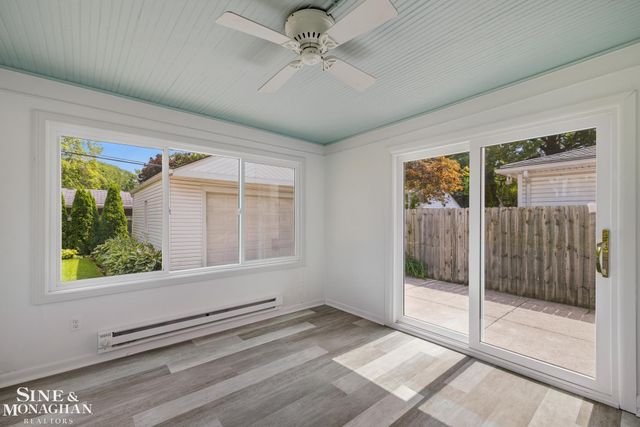 418 Hillcrest Avenue, Grosse Pointe Farms, MI 48236