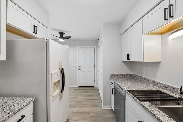 679 Frankfort Dr, Hermitage, TN 37076