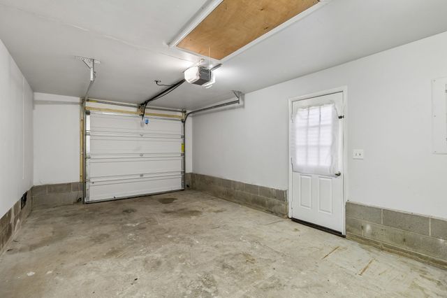 679 Frankfort Dr, Hermitage, TN 37076