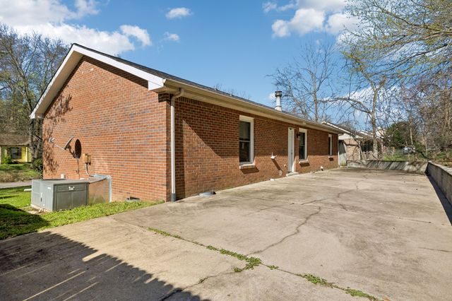 679 Frankfort Dr, Hermitage, TN 37076