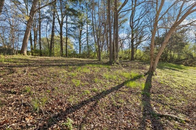 679 Frankfort Dr, Hermitage, TN 37076