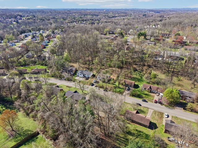 679 Frankfort Dr, Hermitage, TN 37076