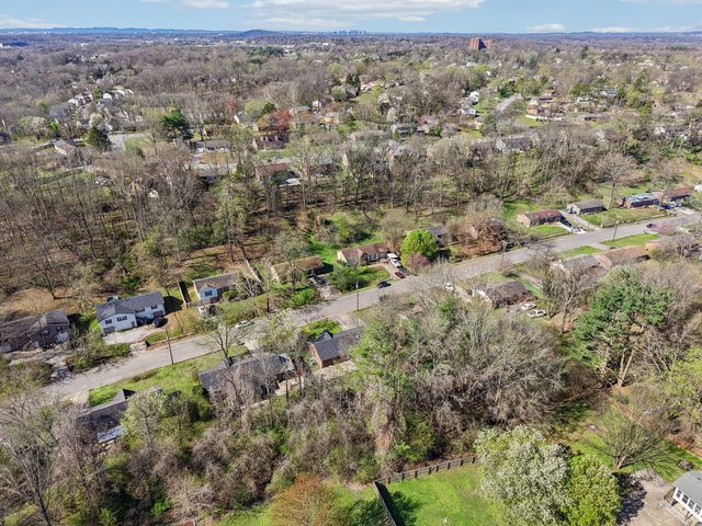 679 Frankfort Dr, Hermitage, TN 37076