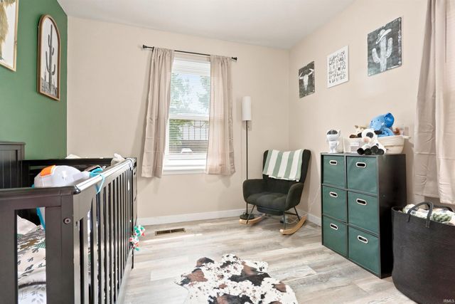 1631 S Boeke Road, Evansville, IN 47714