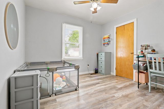 1631 S Boeke Road, Evansville, IN 47714