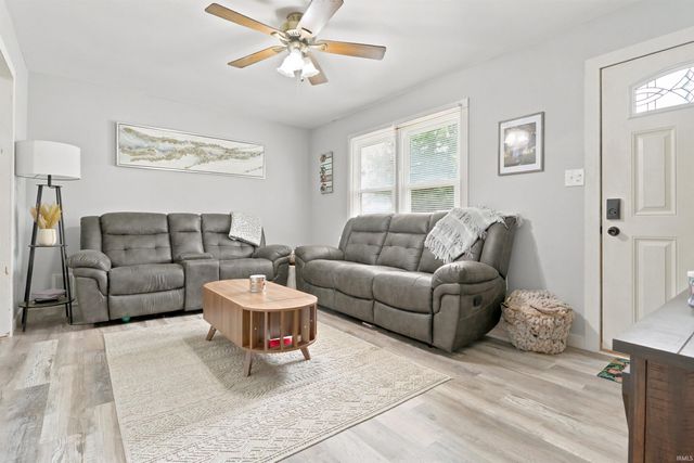 1631 S Boeke Road, Evansville, IN 47714
