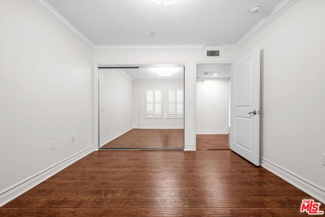 1621 Barry Avenue 301, Los Angeles, CA 90025
