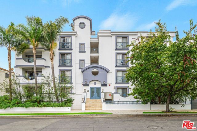 1621 Barry Avenue 301, Los Angeles, CA 90025