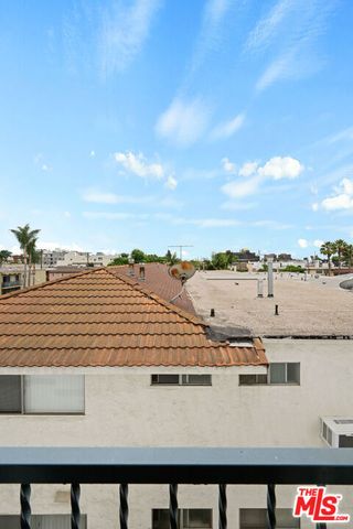 1621 Barry Avenue 301, Los Angeles, CA 90025