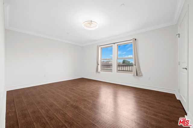 1621 Barry Avenue 301, Los Angeles, CA 90025