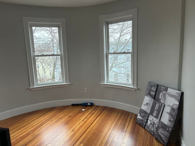 110 Norton 3, Boston, MA 02122