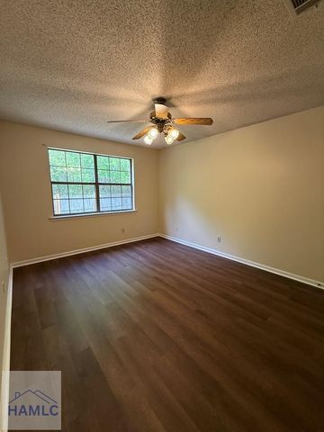1477 Ben Gay Way, Hinesville, GA 31313