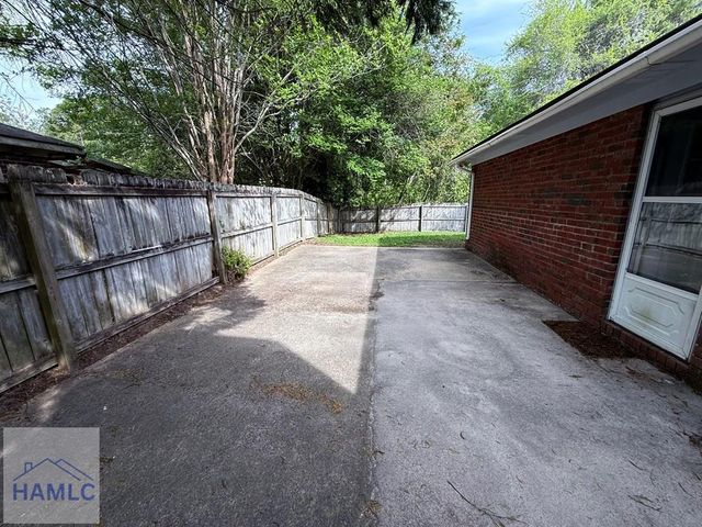 1477 Ben Gay Way, Hinesville, GA 31313