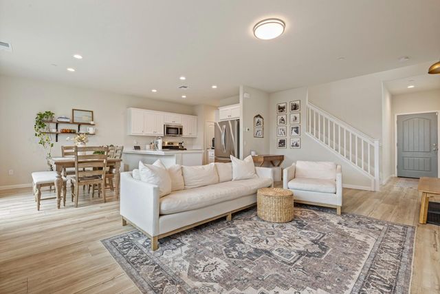 1520 Aspire Way, Modesto, CA 95356