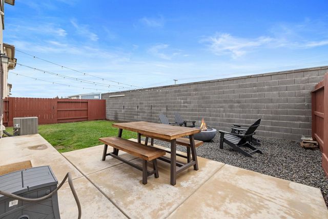 1520 Aspire Way, Modesto, CA 95356