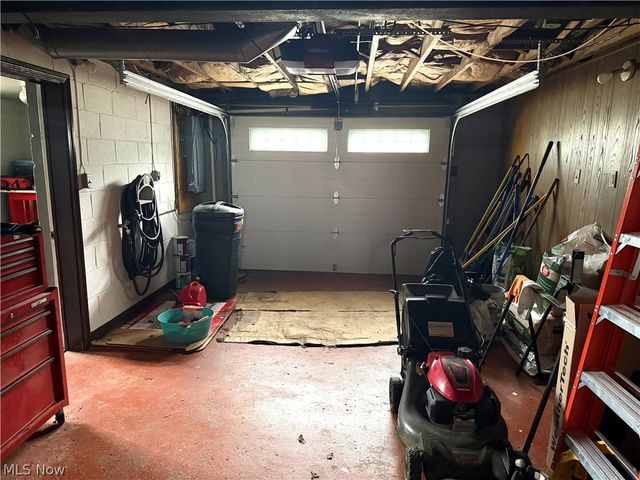 12 Cross Street, Bridgeport, OH 43912