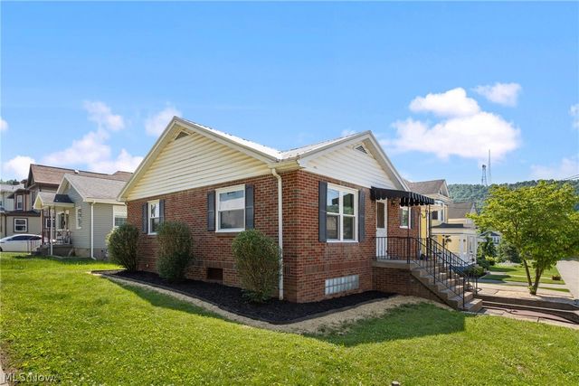 12 Cross Street, Bridgeport, OH 43912