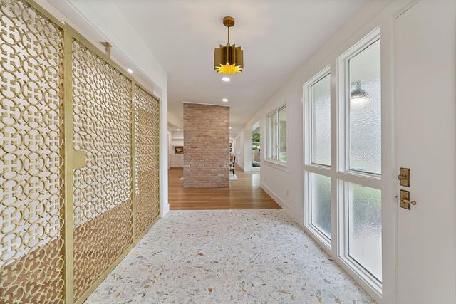 1503 E 15th ST, Georgetown, TX 78626