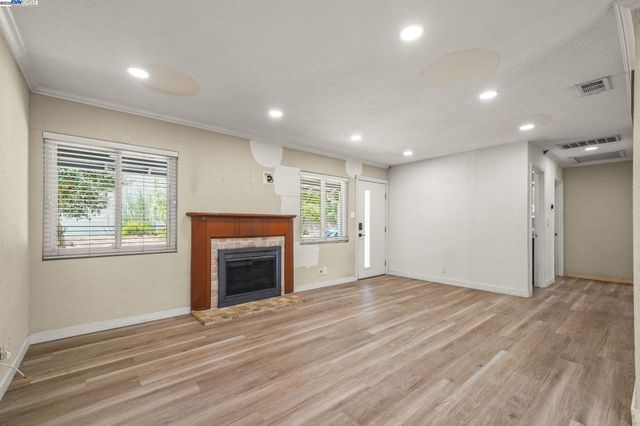 2203 Sherman Dr., Pleasant Hill, CA 94523