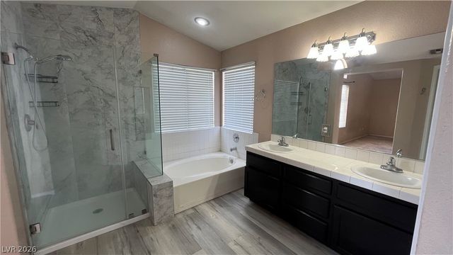 8415 South Yamhill Street, Las Vegas, NV 89123