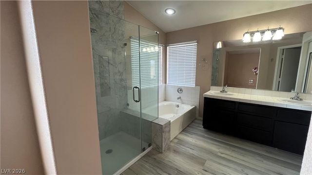 8415 South Yamhill Street, Las Vegas, NV 89123