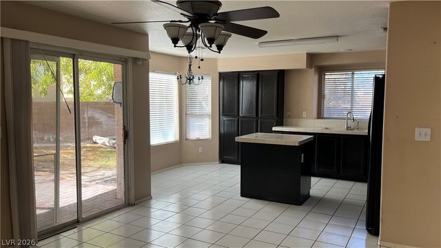 8415 South Yamhill Street, Las Vegas, NV 89123