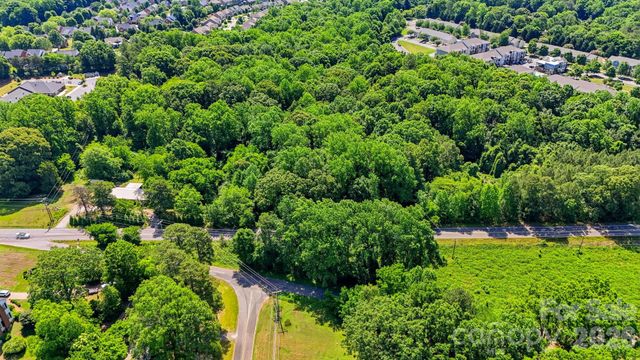 1321 Mecklenburg Highway, Mooresville, NC 28115