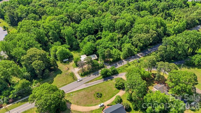 1321 Mecklenburg Highway, Mooresville, NC 28115